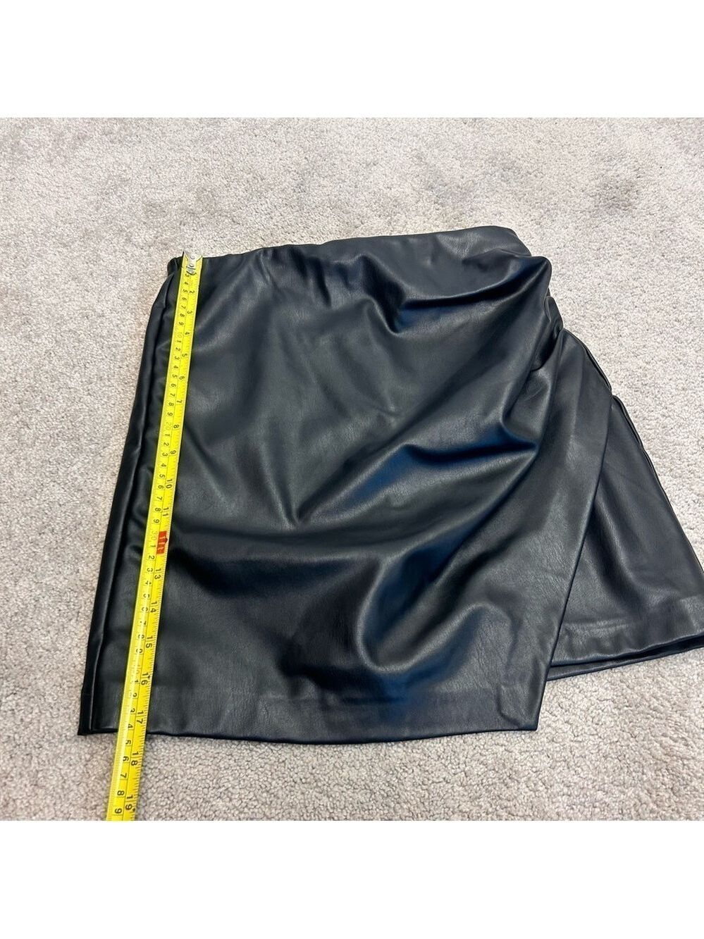 Dynamite Calvin Black Faux Leather ruched mini Skirt Sz M NWT - Picture 8 of 11
